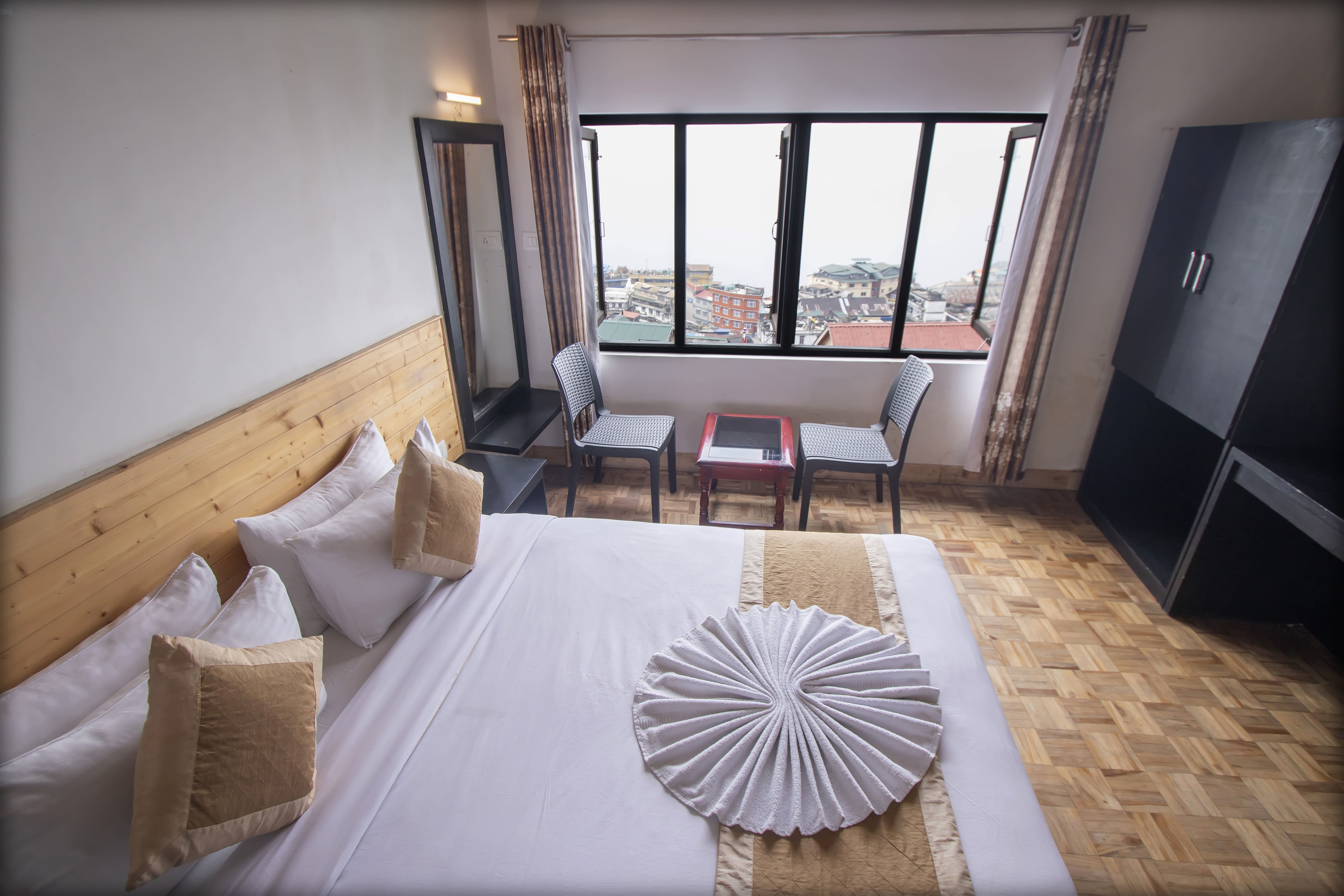 Super Deluxe Valley View